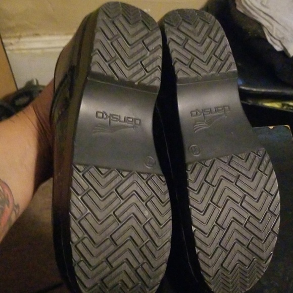 Shoes - Picture 7 of 7